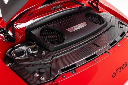 25_Porsche_InteriorEngineBay.jpeg 25_Porsche_InteriorEngineBay.jpeg