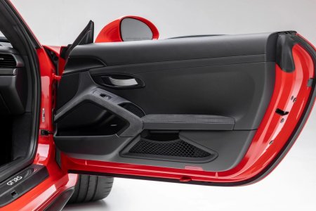 22_Porsche_InteriorPassengerDoorCard.jpeg 22_Porsche_InteriorPassengerDoorCard.jpeg