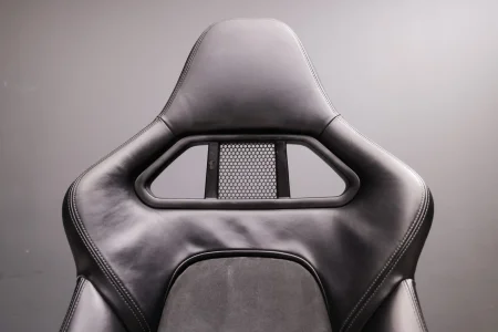 4_Porsche_Seat.webp 4_Porsche_Seat.webp